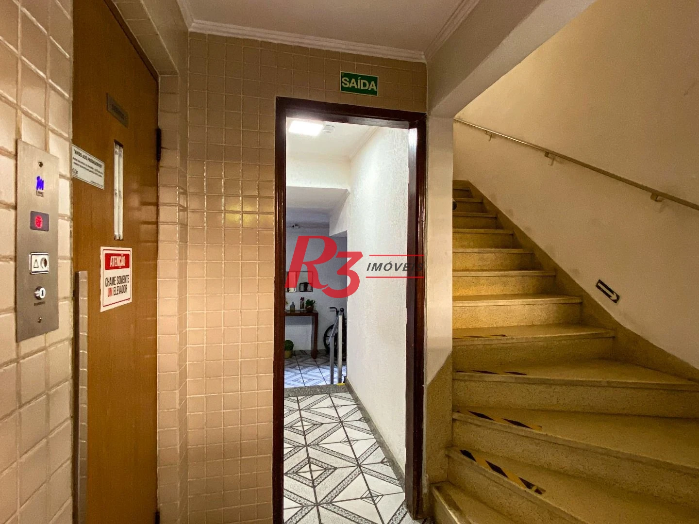Kitnet com 1 dormitório para alugar, 39 m² por R$ 3.000,00/mês - Gonzaga - Santos/SP