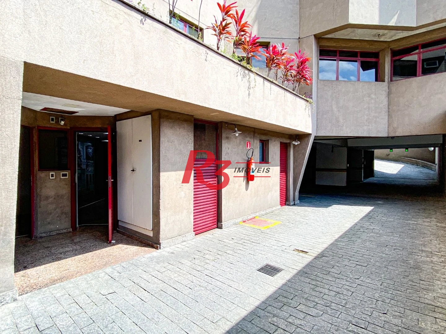 Sala, 53 m² - venda por R$ 300.000,00 ou aluguel por R$ 3.000,00/mês - Vila Nova - Santos/SP