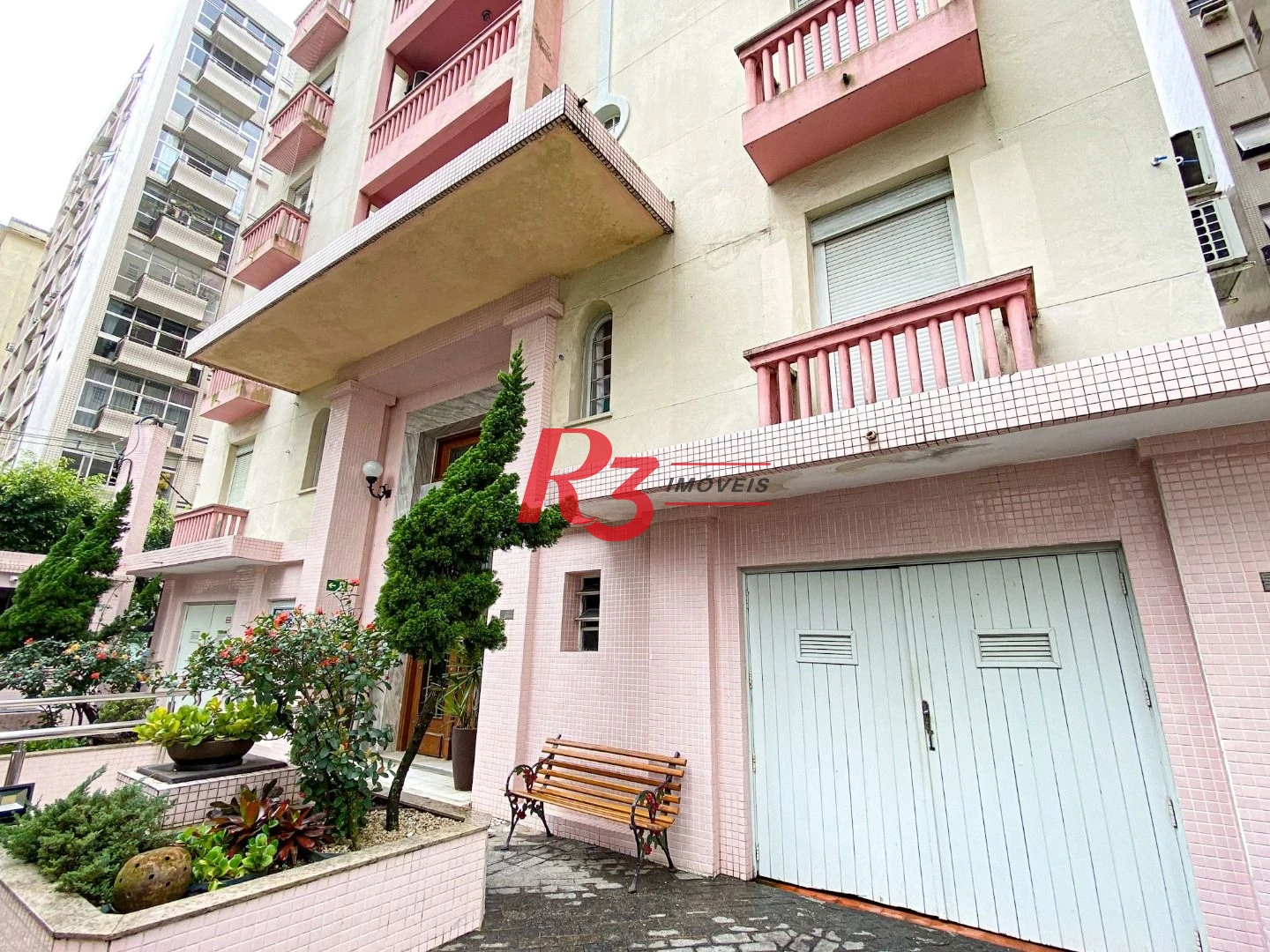 Apartamento com 2 dormitórios à venda, 57 m² por R$ 469.000,00 - Boqueirão - Santos/SP