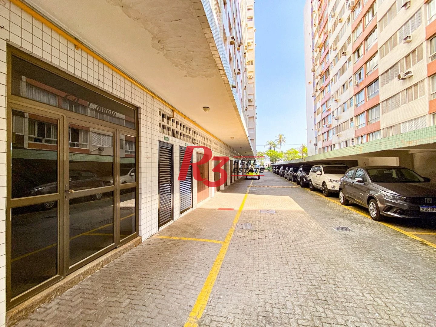 Apartamento com 2 dormitórios à venda, 108 m² por R$ 895.000,00 - Embaré - Santos/SP