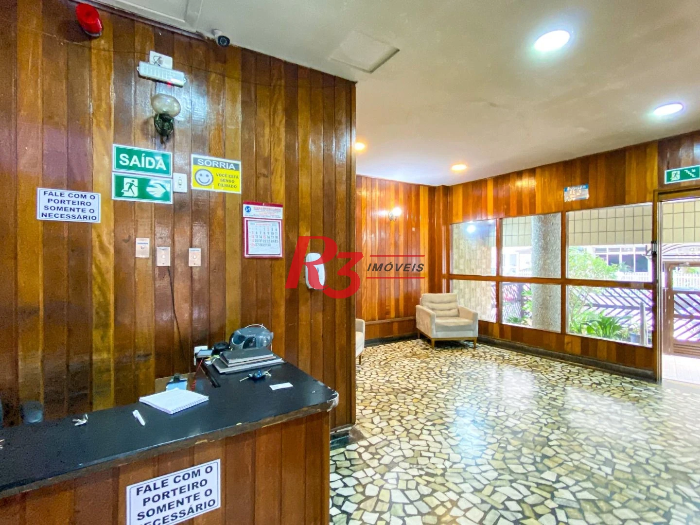Apartamento com 2 dormitórios à venda, 57 m² por R$ 320.000,00 - José Menino - Santos/SP
