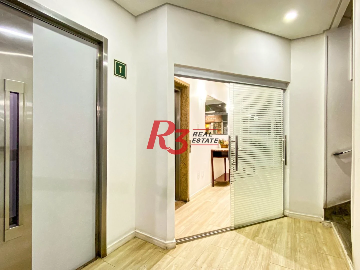 Apartamento com 2 dormitórios à venda, 98 m² por R$ 550.000,00 - Gonzaga - Santos/SP