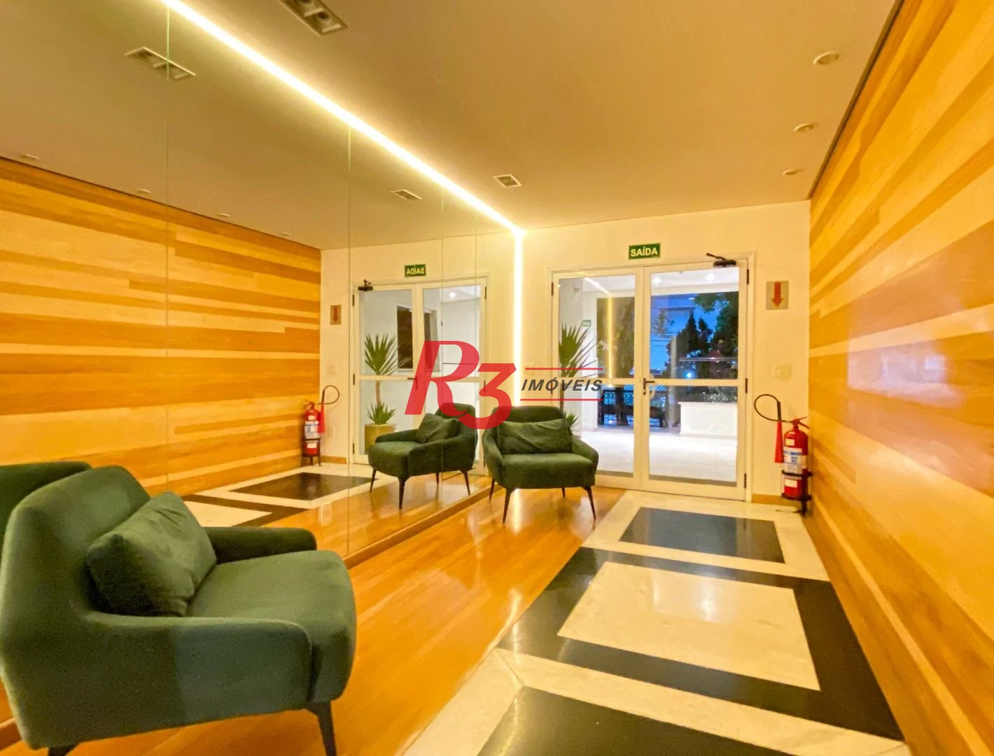Apartamento Garden com 3 dormitórios à venda, 205 m² por R$ 2.290.000,00 - Gonzaga - Santos/SP