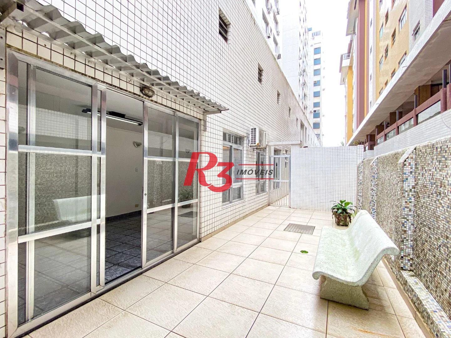 Apartamento com 1 dormitório à venda, 47 m² por R$ 551.200,00 - Gonzaga - Santos/SP