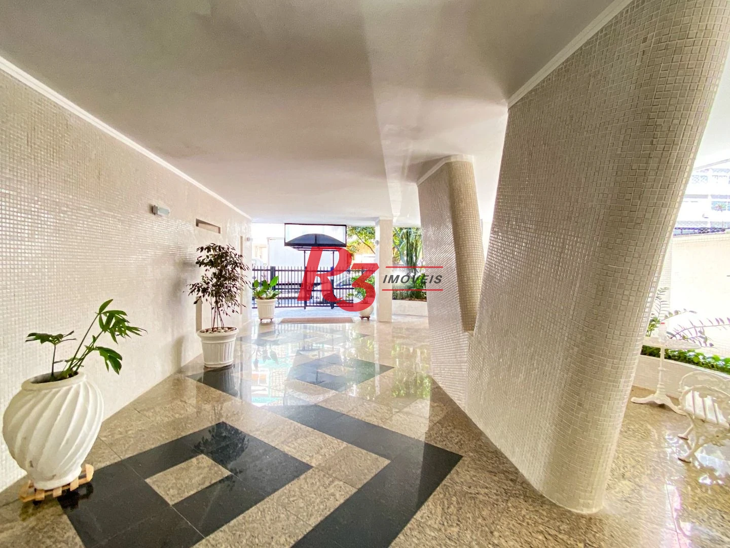 Apartamento com 3 dormitórios à venda, 120 m² por R$ 730.000,00 - Boqueirão - Santos/SP