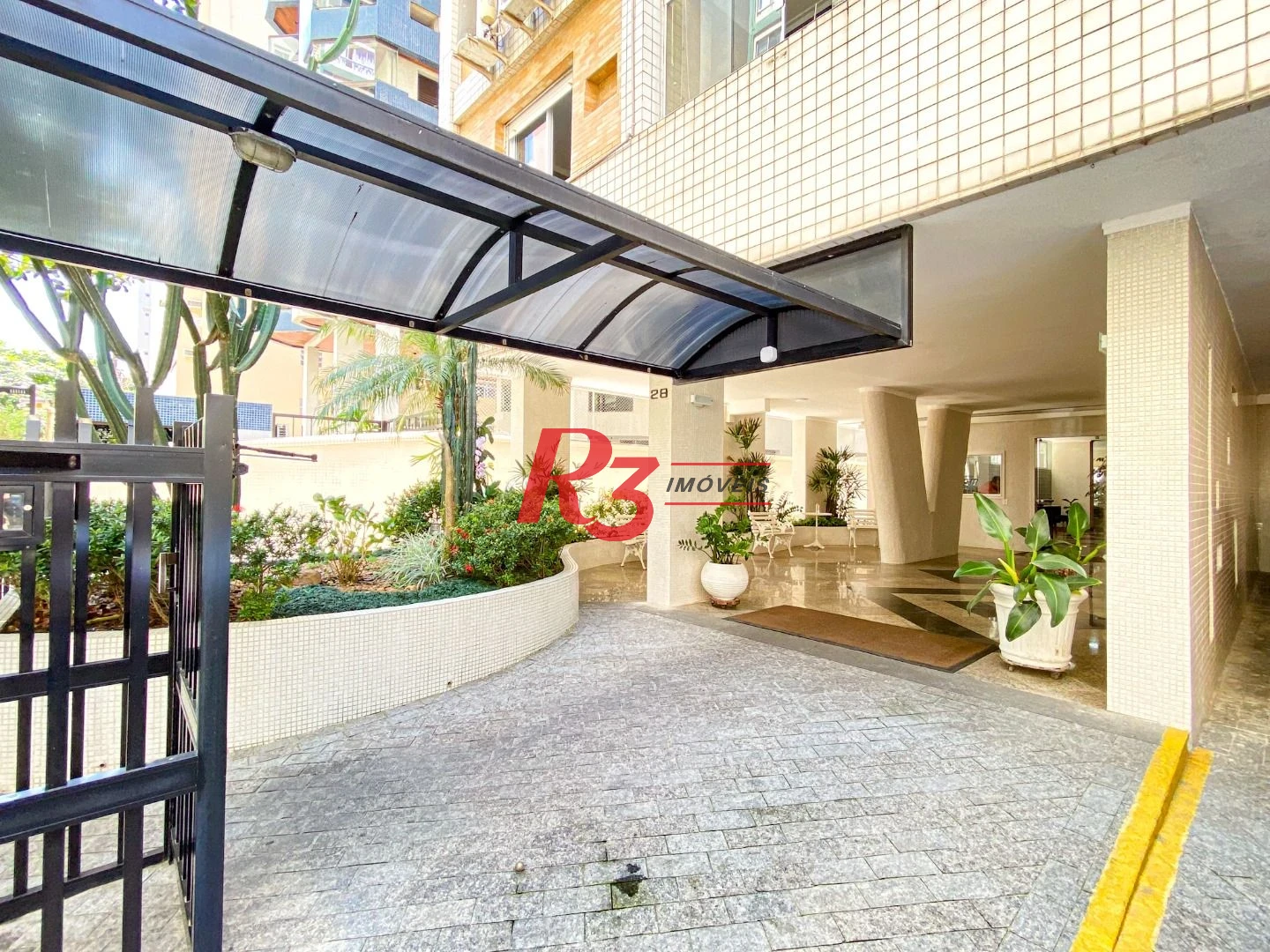 Apartamento com 3 dormitórios à venda, 120 m² por R$ 730.000,00 - Boqueirão - Santos/SP