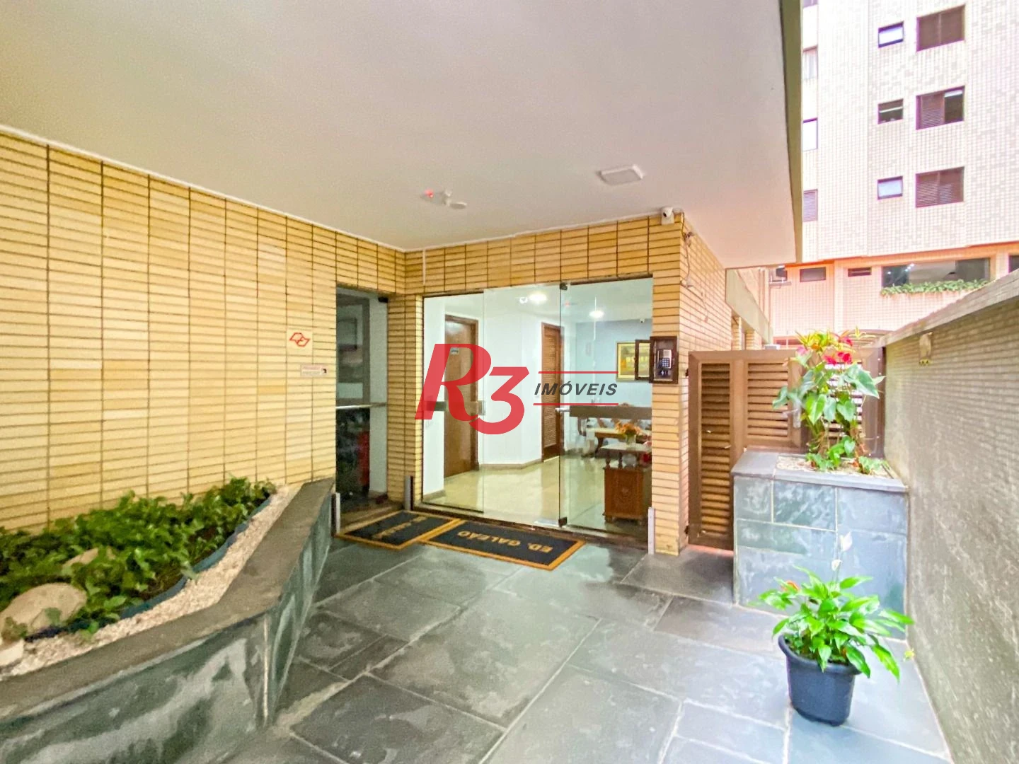 Apartamento com 2 dormitórios para alugar, 113 m² por R$ 7.000,00/mês - Gonzaga - Santos/SP
