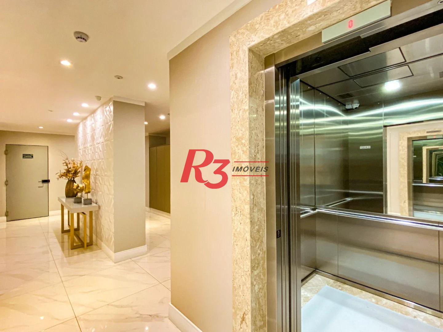 Apartamento Garden com 3 dormitórios à venda, 161 m² por R$ 3.200.000,00 - Boqueirão - Santos/SP