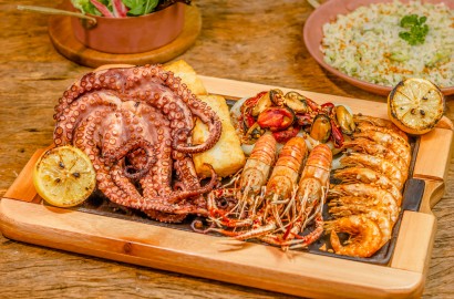 Você gosta de frutos do mar? Veja nossa seleção dos 8 melhores restaurantes de Santos.